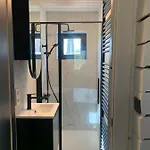 Douillets : Sur Pilotis * Houyet