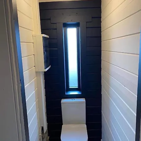 Douillets : Sur Pilotis Houyet