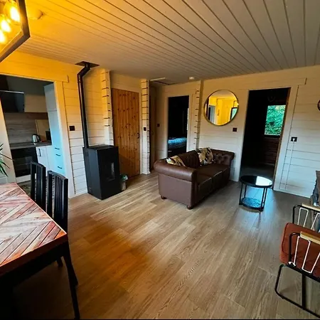 Douillets : Sur Pilotis * הוייט